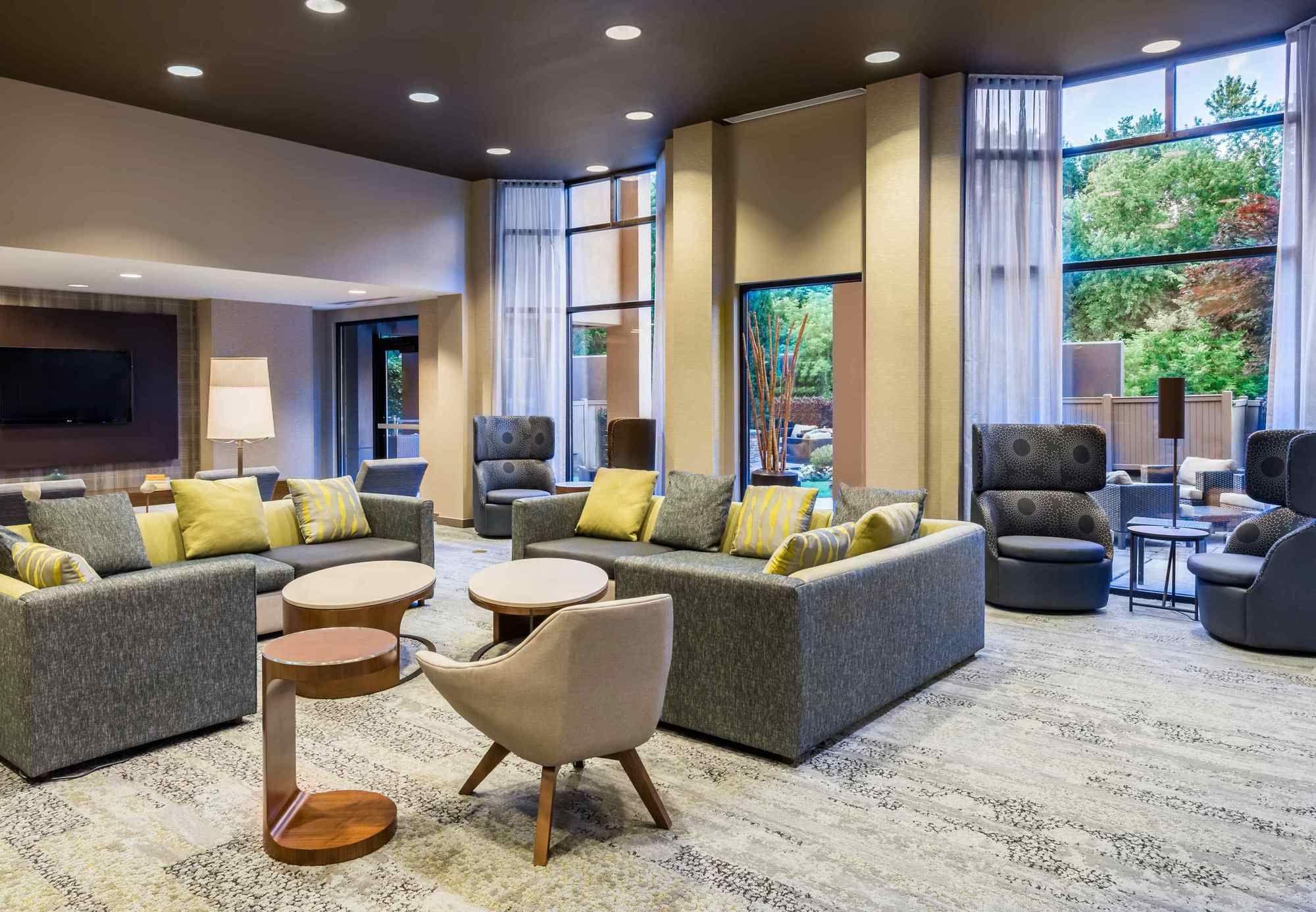 Courtyard By Marriott Danbury Hotel Exterior photo