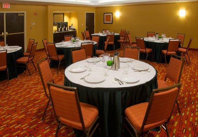 Courtyard By Marriott Danbury Hotel Exterior photo